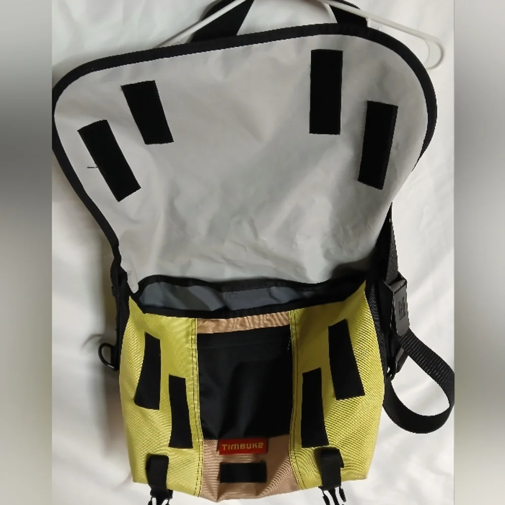 Timburk 2 Yellow and Tan Messenger Bag